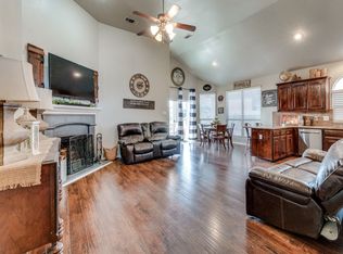 11017 Hawks Landing Rd, Fort Worth, TX 76115