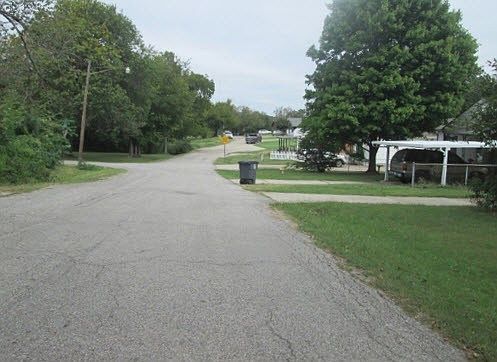 4th image of 4507 S 30th Ave W