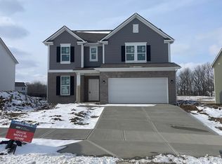 222 Ambassador Dr, Pittsboro, IN 46167