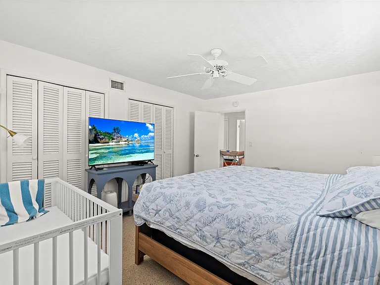 224 N Gordon Rd — Photo 20