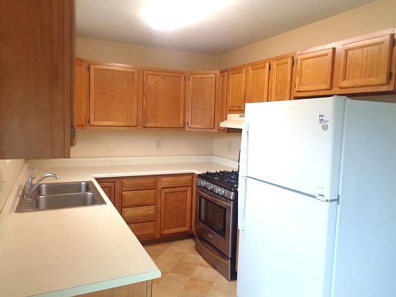 3rd image of 2108 S Sara Dr