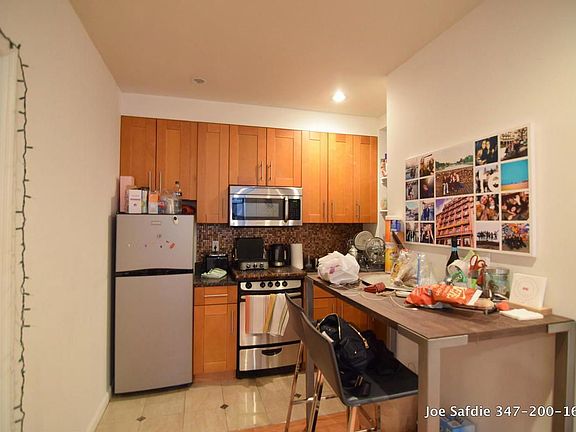 2nd image of 144 Orchard St APT 4C