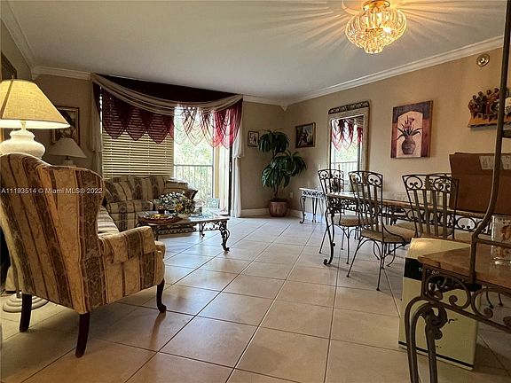 3rd image of 8065 SW 107th Ave APT 313