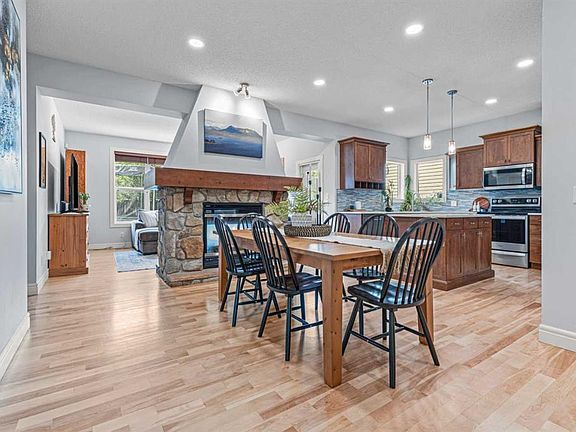 3rd image of 295 E Aspen Hills Close SW