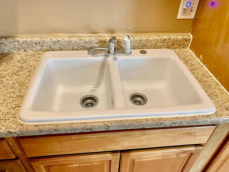 16510 Lakeshore Dr — Photo 17