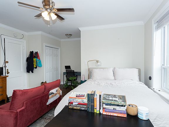 5th image of 3345 N Marshfield Ave #D504