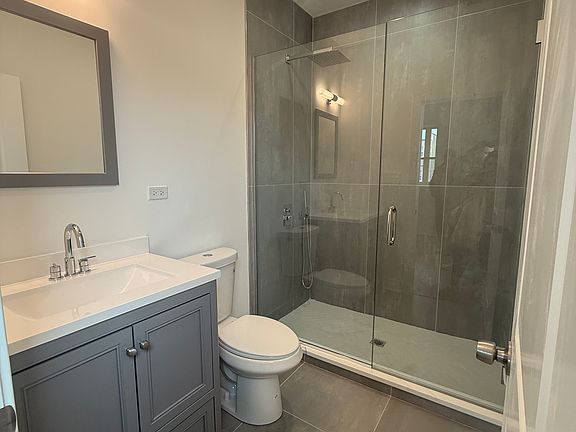 4th image of 530 N Lawndale Ave #2