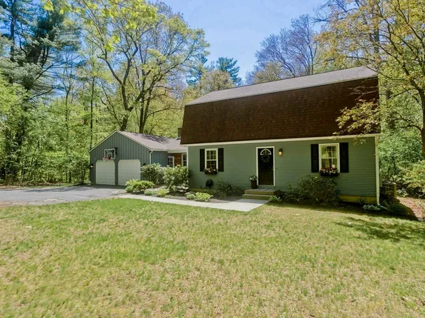 47 Allen Rd, Belchertown, MA 01007