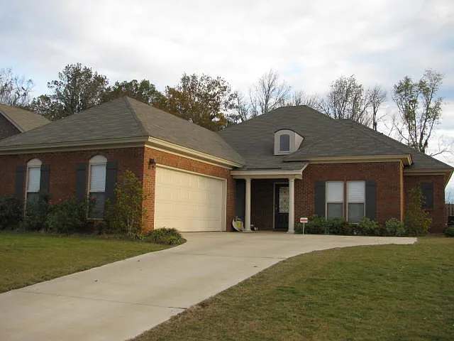 9016 Autumnbrooke Way — Photo 1
