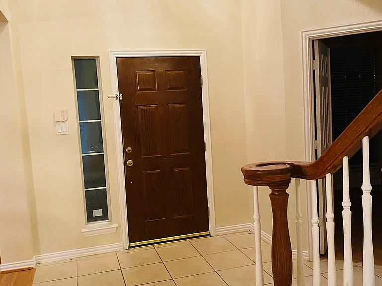 411 Mainsail Dr — Photo 5