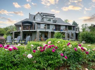 370 Abnaki Rd, North Hero, VT 05474