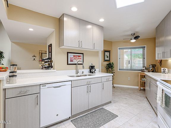 3rd image of 13877 N 111TH Avenue