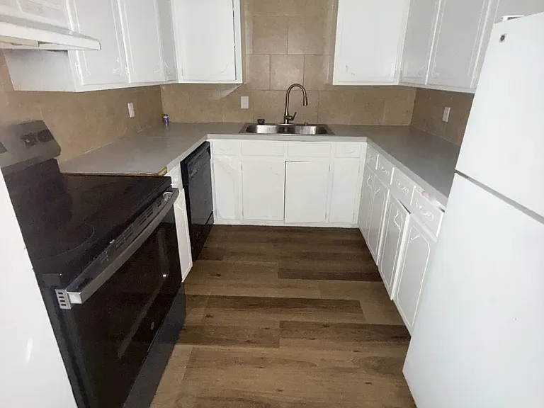 603 S Mekusukey Ave #603 — Photo 8
