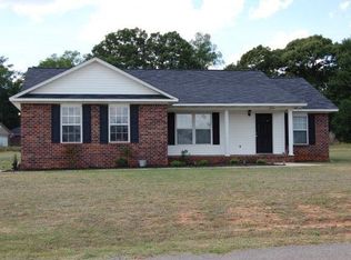 3350 Valencia Dr, Dalzell, SC 29040