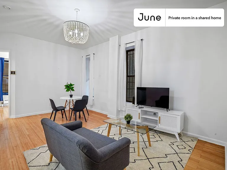 301 Saint Nicholas Ave #A — Photo 3