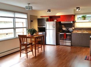 5302 Cope St #B, Anchorage, AK 99518
