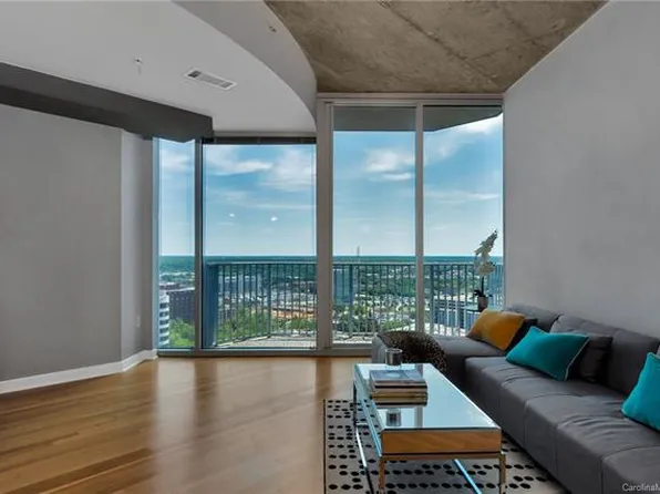 210 Church St #2013, Charlotte, NC 28202