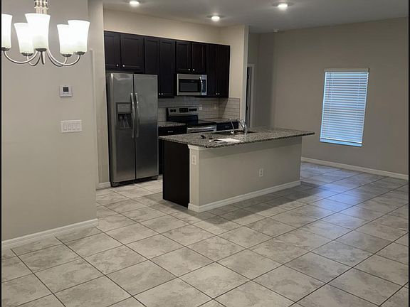 3rd image of 2640 Talleyrand Ave