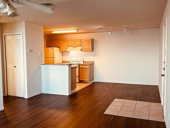 4th image of 7630 Pissarro Dr #16212