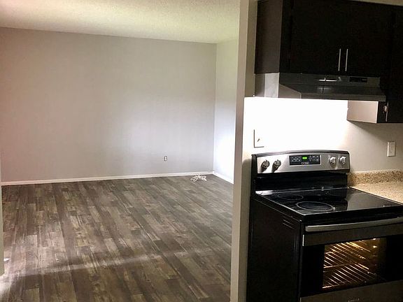 3rd image of 6725 N 17th Ave APT 9