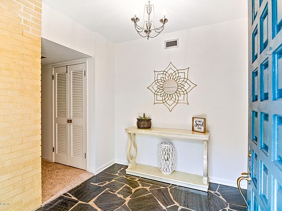 Foyer 2