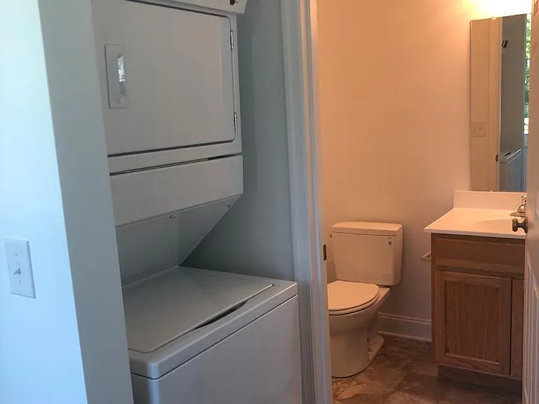 299 College Rd #1-12 — Photo 16