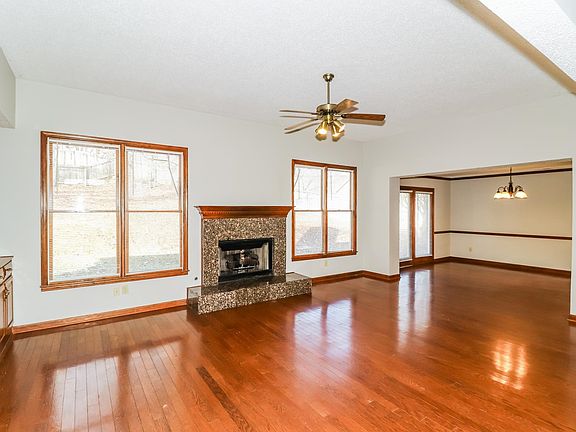 2nd image of 8860 Carrollwood Ln E