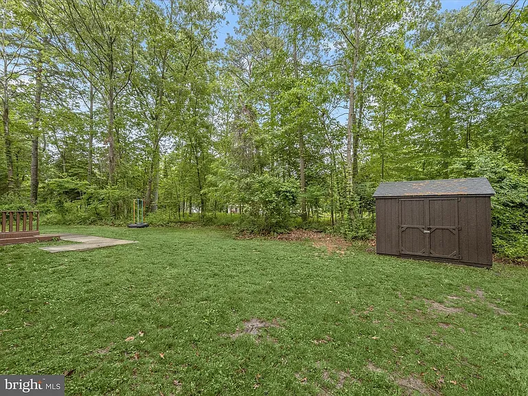 285 Michener Ct E — Photo 14