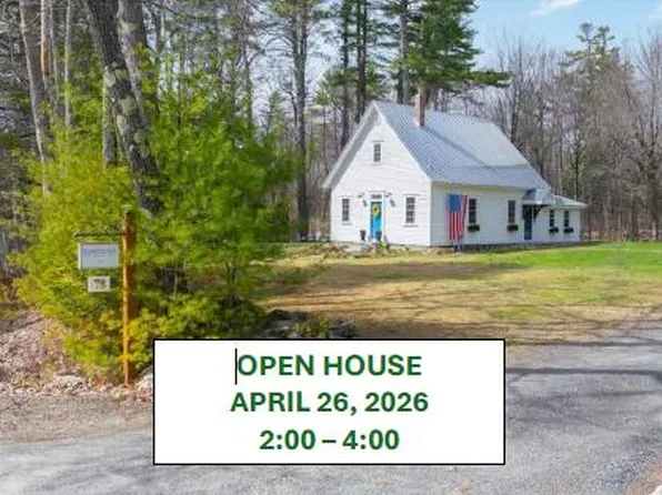 78 Collins Road, Manchester, ME 04351