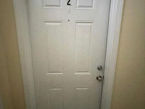 2nd image of 1500 S Trumbull Ave Floor 2