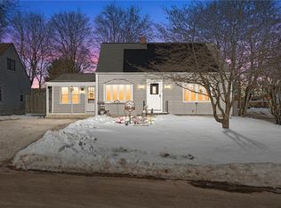 11 Perry St, Smithfield, RI 02917