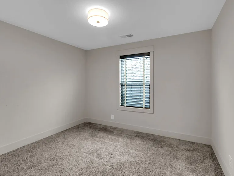 844 Jersey Dr — Photo 22