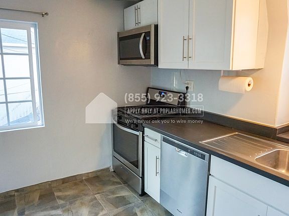 3rd image of 510 Linden Ave #D