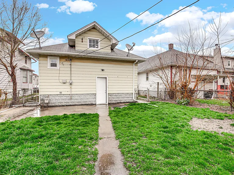 514 Detroit St — Photo 17