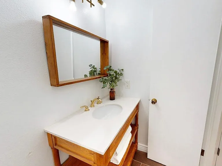 641 La Chapa Ave — Photo 21