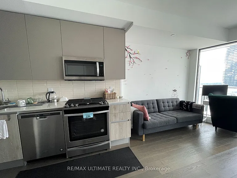 2A Church St #1704 — Photo 4