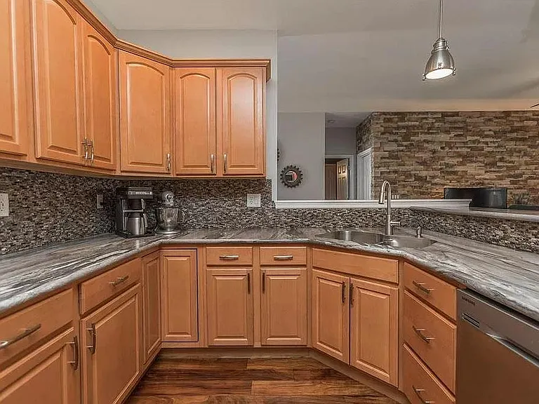 1020 Capri Dr NE — Photo 21