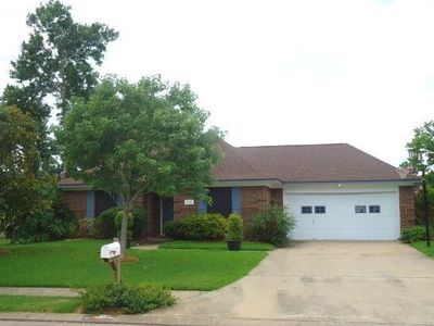 116 Bumelia St, Lake Jackson, TX, 77566