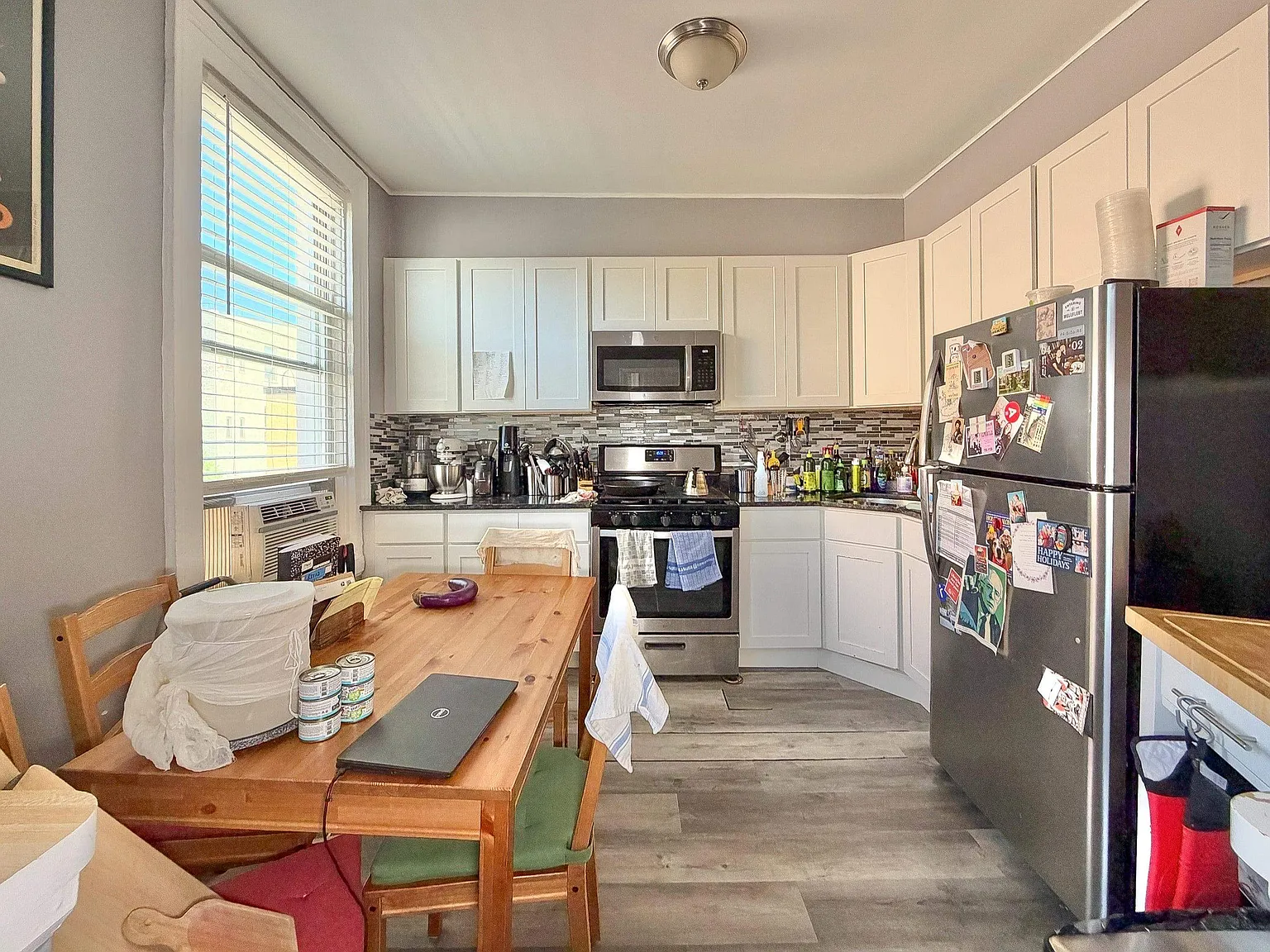 2 bed, 1.0 bath, $5,100 — Photo 1