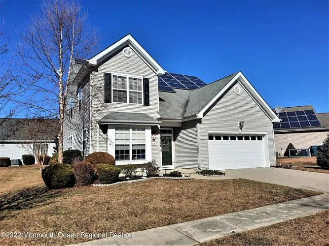 28 Lilly Dr photo 1