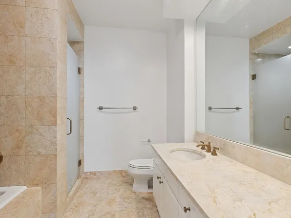 200 Riverside Boulevard image 7 of 12