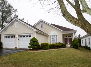 2 Bellflower Dr, Lakewood, NJ