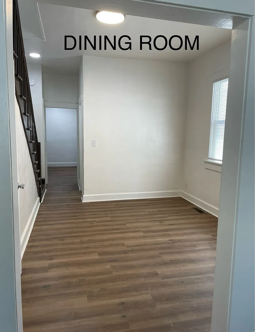 AND: 13th: 221: Duplex - 1 — Photo 4