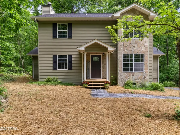 226 Skyline Ln, Powell, TN 37849