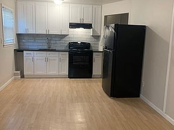 apartments for rent in howard beach new york zillow