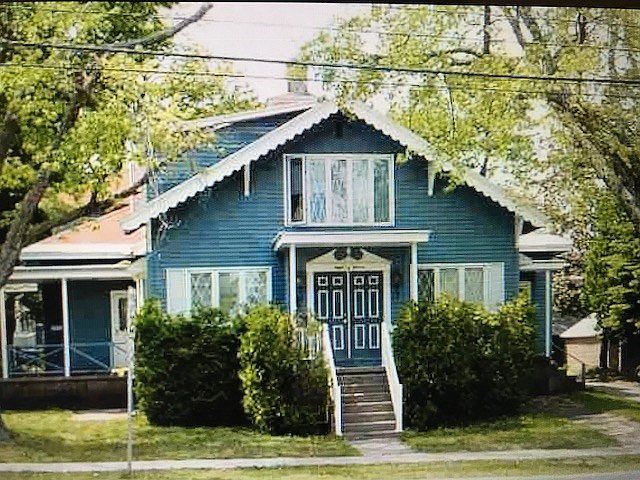 1st image of 811 N 4th St