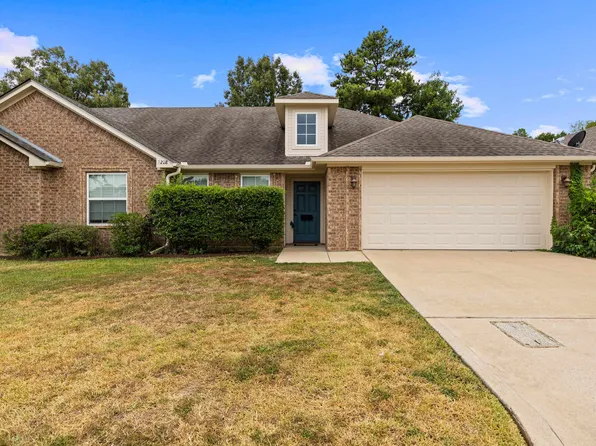 2228 Woodgrove Ln, Longview, TX 75605