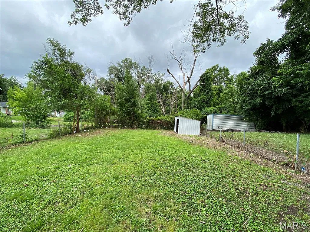 3 bed, 1.0 bath, 1450 sqft, $1,400 — Photo 3