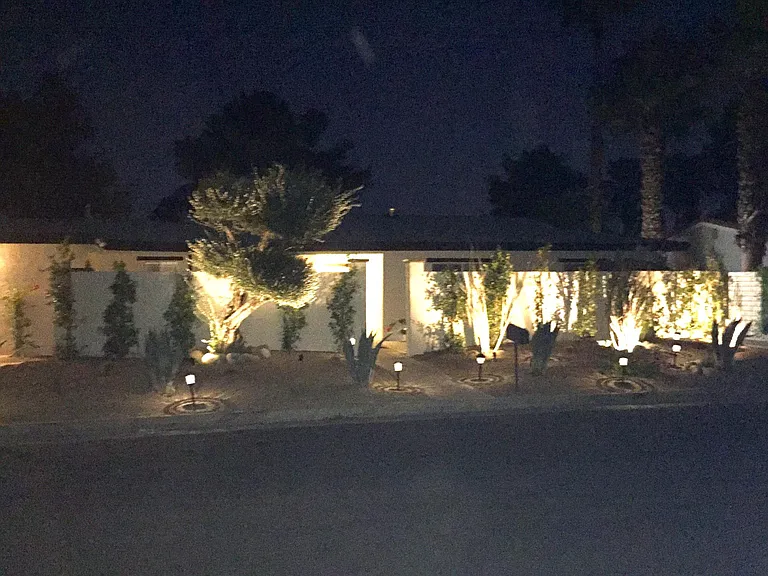 2250 S Bobolink Ln — Photo 9