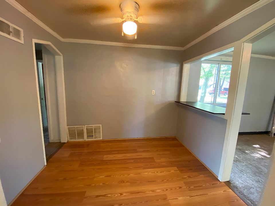 1st image of 2716 N Heidelbach Ave